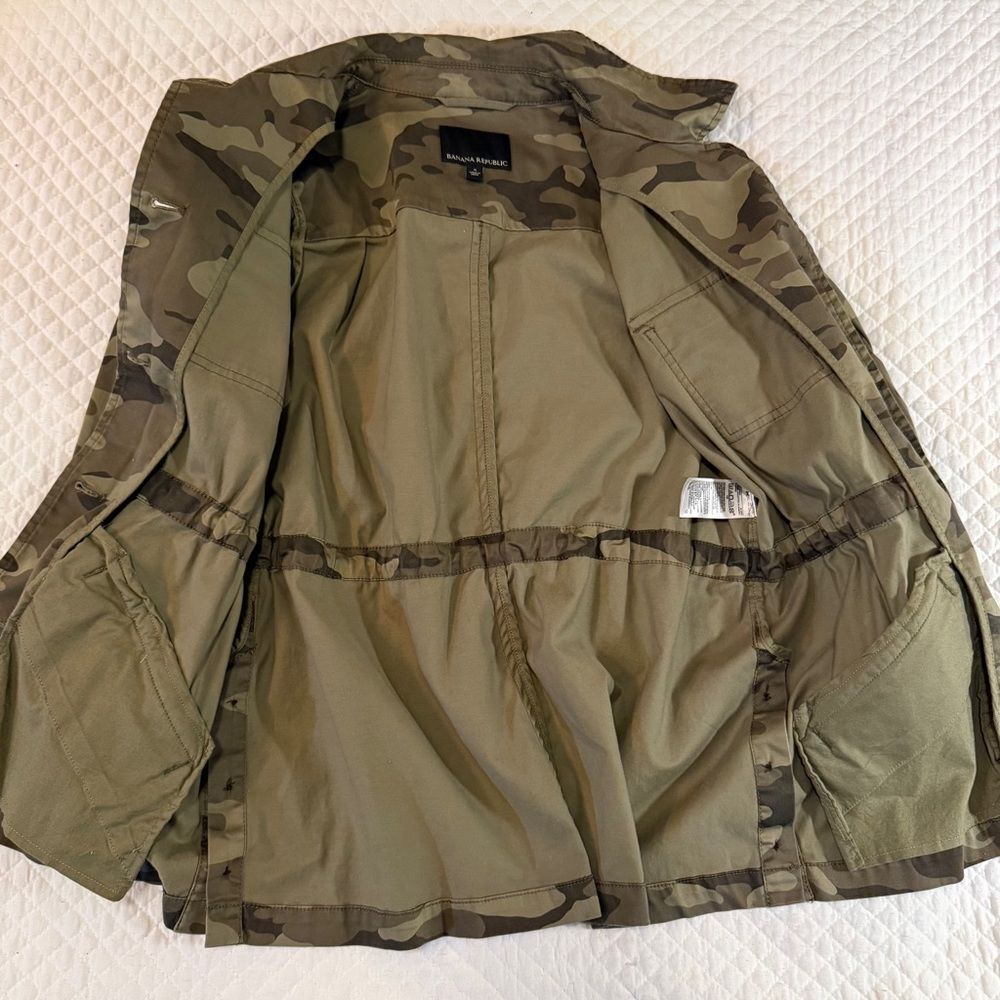 Banana Republic Olive Camouflage Utility Jacket - Picture 8 of 16